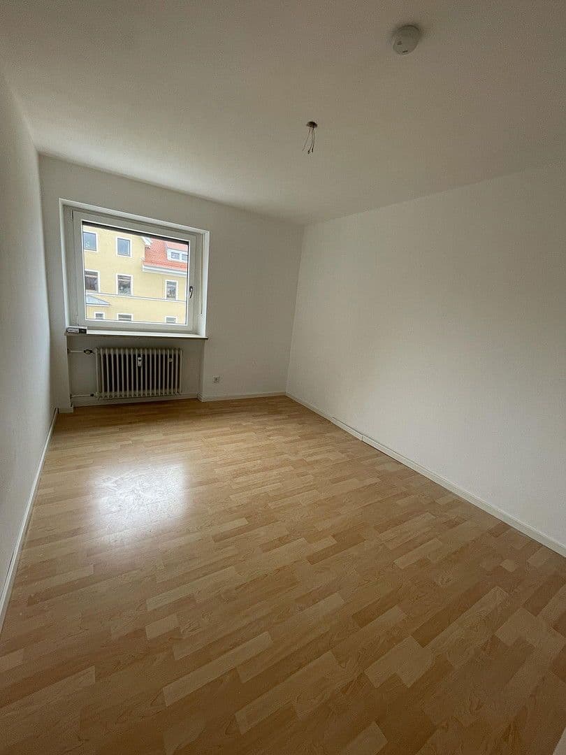 2 bedroom with open-plan kitchen flat to rent, 100 m², Regensburg-Ostenviertel, Bavaria 2 bedroom with open-plan kitchen flat to rent, 100 m², Regensburg-Ostenviertel, Bavaria