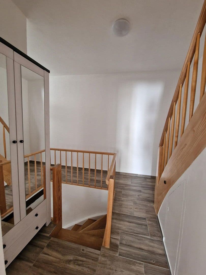 2 bedroom with open-plan kitchen flat to rent, 127 m², Strümpfelbacher Str. 7a, Stuttgart, Baden-Württemberg 2 bedroom with open-plan kitchen flat to rent, 127 m², Strümpfelbacher Str. 7a, Stuttgart, Baden-Württemberg