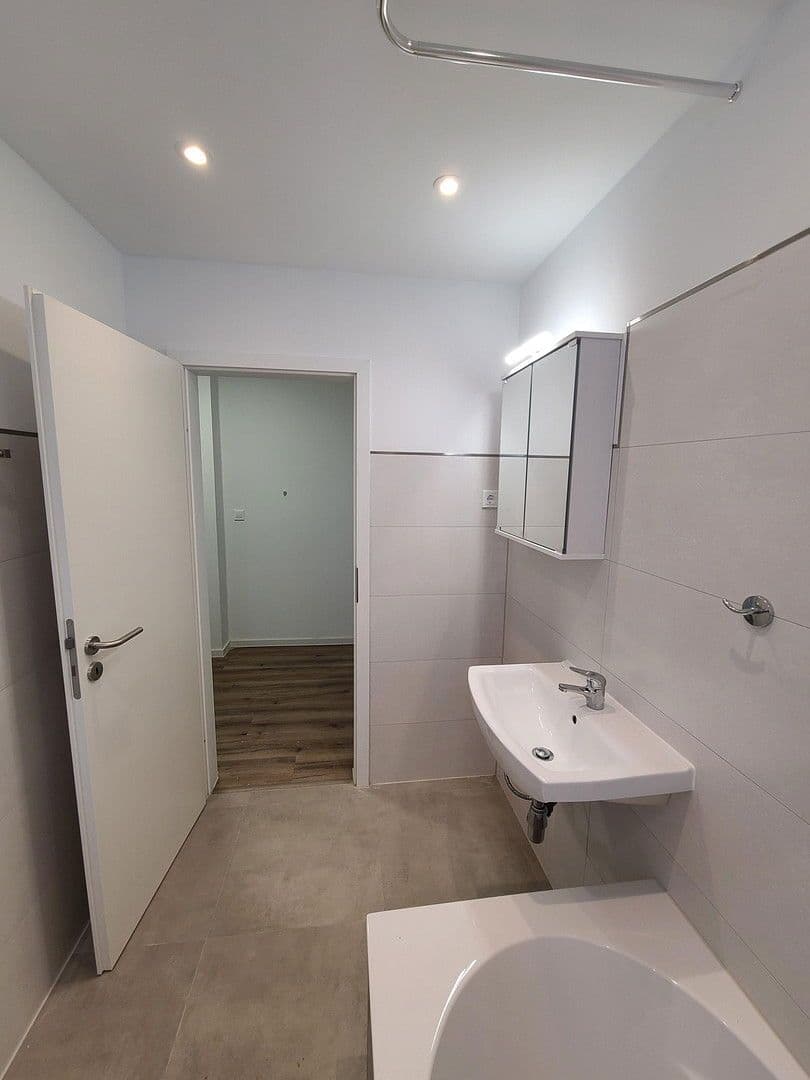 3 bedroom flat to rent, 106 m², Alzeyer Str. 1, Frankfurt, Hesse 3 bedroom flat to rent, 106 m², Alzeyer Str. 1, Frankfurt, Hesse