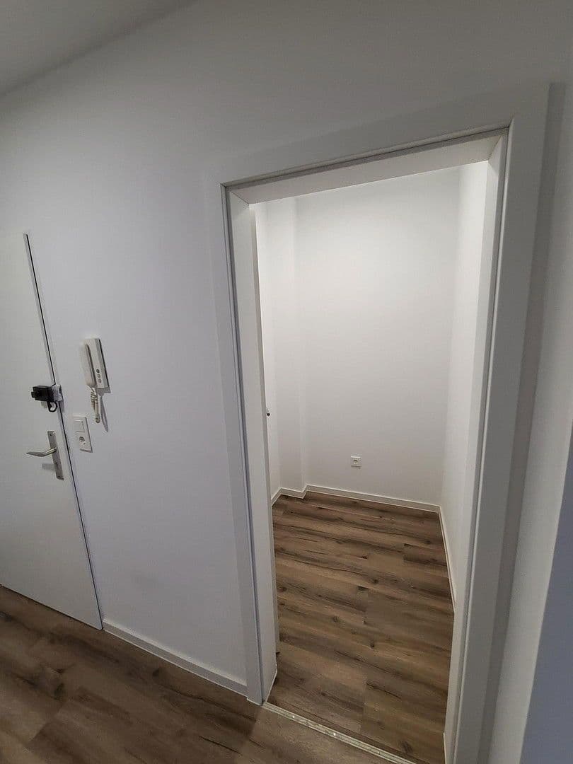 3 bedroom flat to rent, 106 m², Alzeyer Str. 1, Frankfurt, Hesse 3 bedroom flat to rent, 106 m², Alzeyer Str. 1, Frankfurt, Hesse