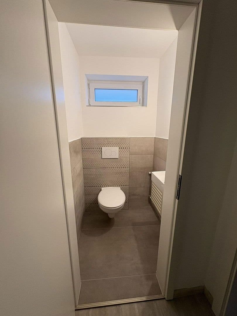 4 bedroom flat to rent, 108 m², Luisenstraße 121a, Siegburg, North Rhine-Westphalia 4 bedroom flat to rent, 108 m², Luisenstraße 121a, Siegburg, North Rhine-Westphalia