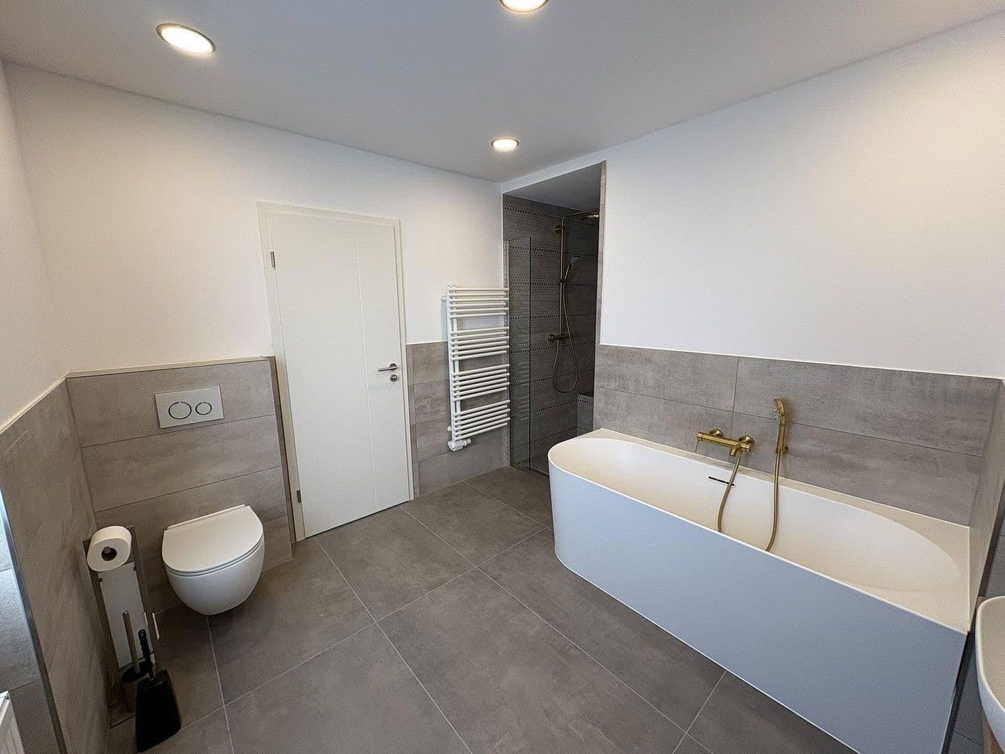 4 bedroom flat to rent, 108 m², Luisenstraße 121a, Siegburg, North Rhine-Westphalia 4 bedroom flat to rent, 108 m², Luisenstraße 121a, Siegburg, North Rhine-Westphalia