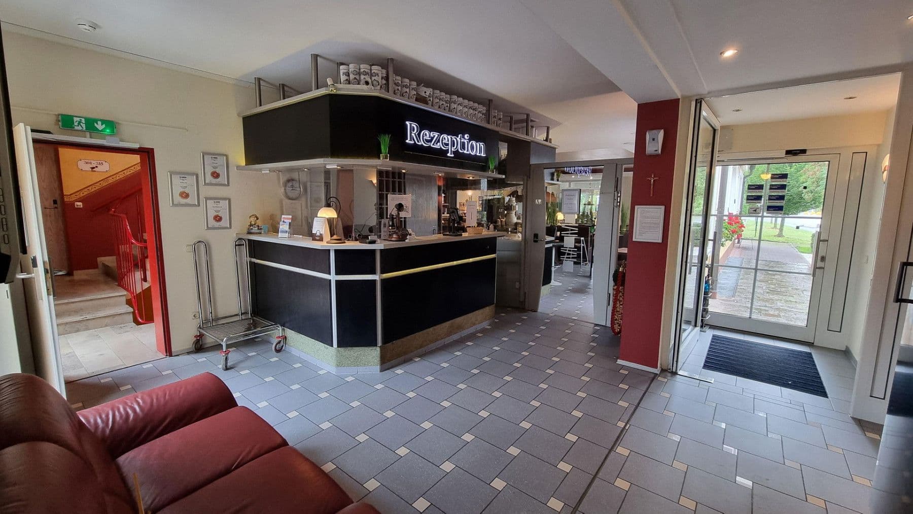 house for sale, 1,691 m², Zum weißen Kreuz 20, Oberthulba, Bavaria house for sale, 1,691 m², Zum weißen Kreuz 20, Oberthulba, Bavaria