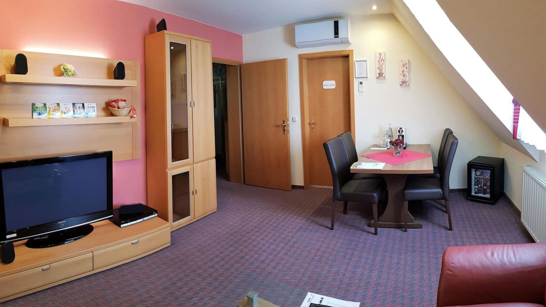 house for sale, 1,691 m², Zum weißen Kreuz 20, Oberthulba, Bavaria house for sale, 1,691 m², Zum weißen Kreuz 20, Oberthulba, Bavaria