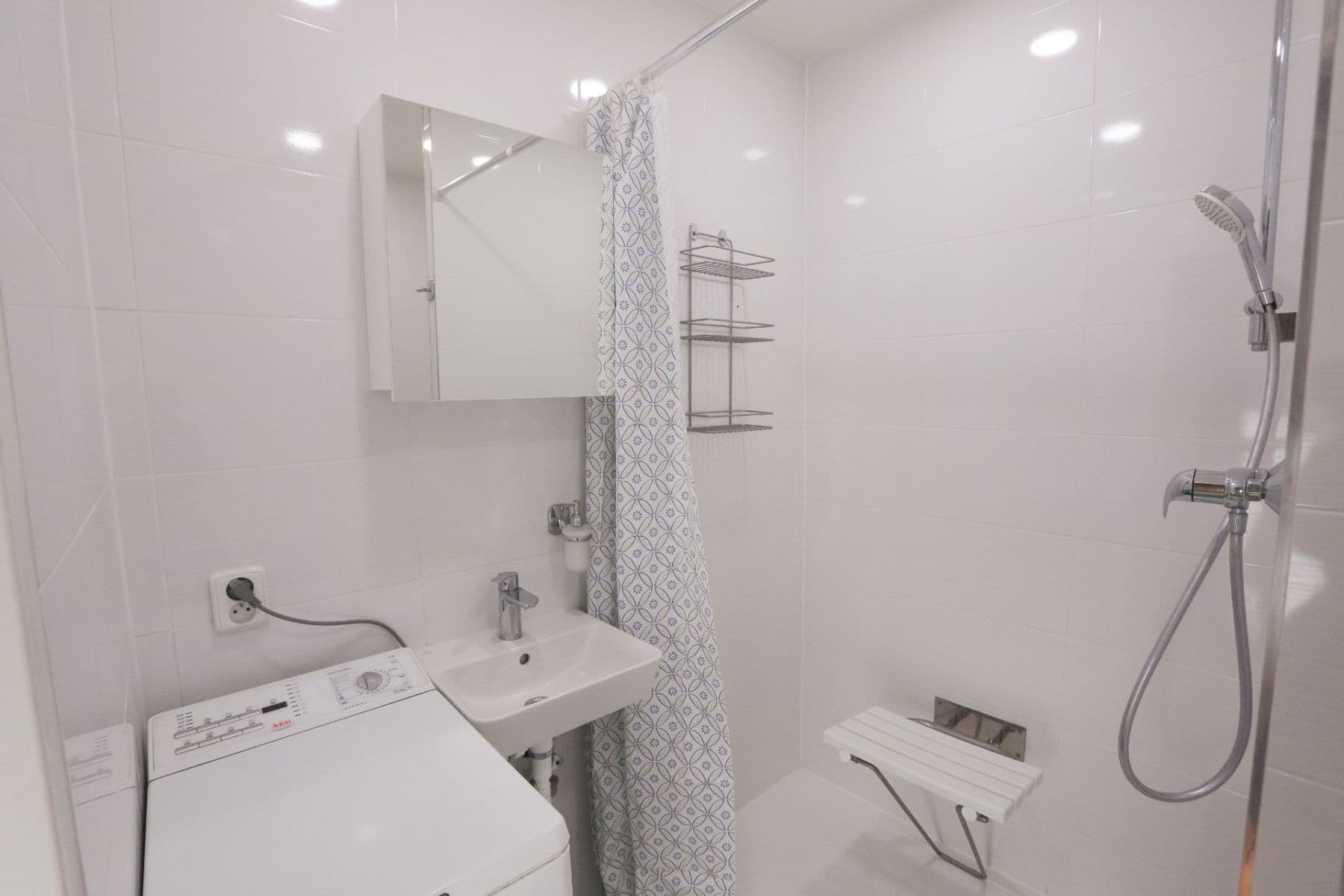 1 bedroom with open-plan kitchen flat to rent, 42 m², Zárybská, Prague, Prague 1 bedroom with open-plan kitchen flat to rent, 42 m², Zárybská, Prague, Prague