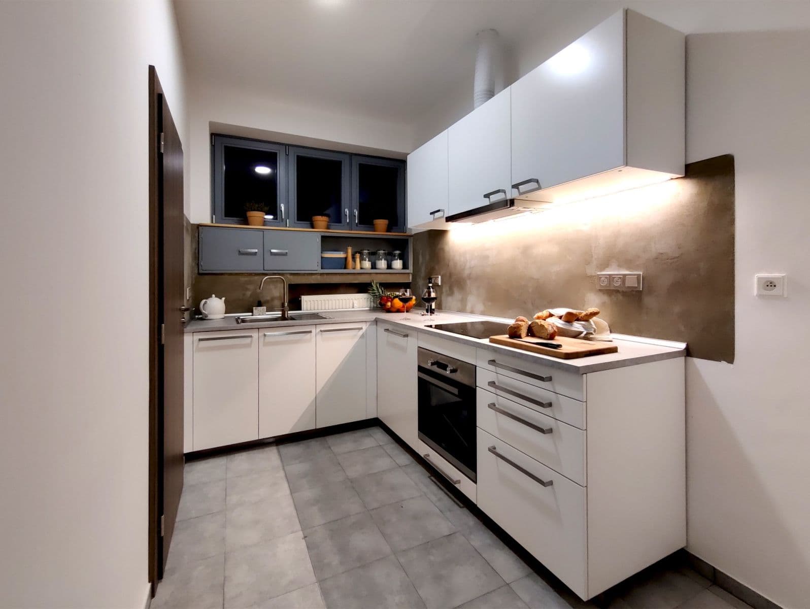 1 bedroom with open-plan kitchen flat to rent, 58 m², Zborovská, Kolín, Středočeský Region 1 bedroom with open-plan kitchen flat to rent, 58 m², Zborovská, Kolín, Středočeský Region