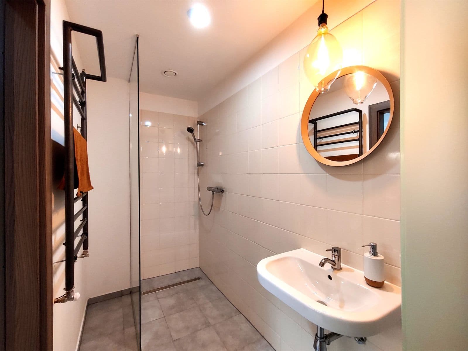 1 bedroom with open-plan kitchen flat to rent, 58 m², Zborovská, Kolín, Středočeský Region 1 bedroom with open-plan kitchen flat to rent, 58 m², Zborovská, Kolín, Středočeský Region