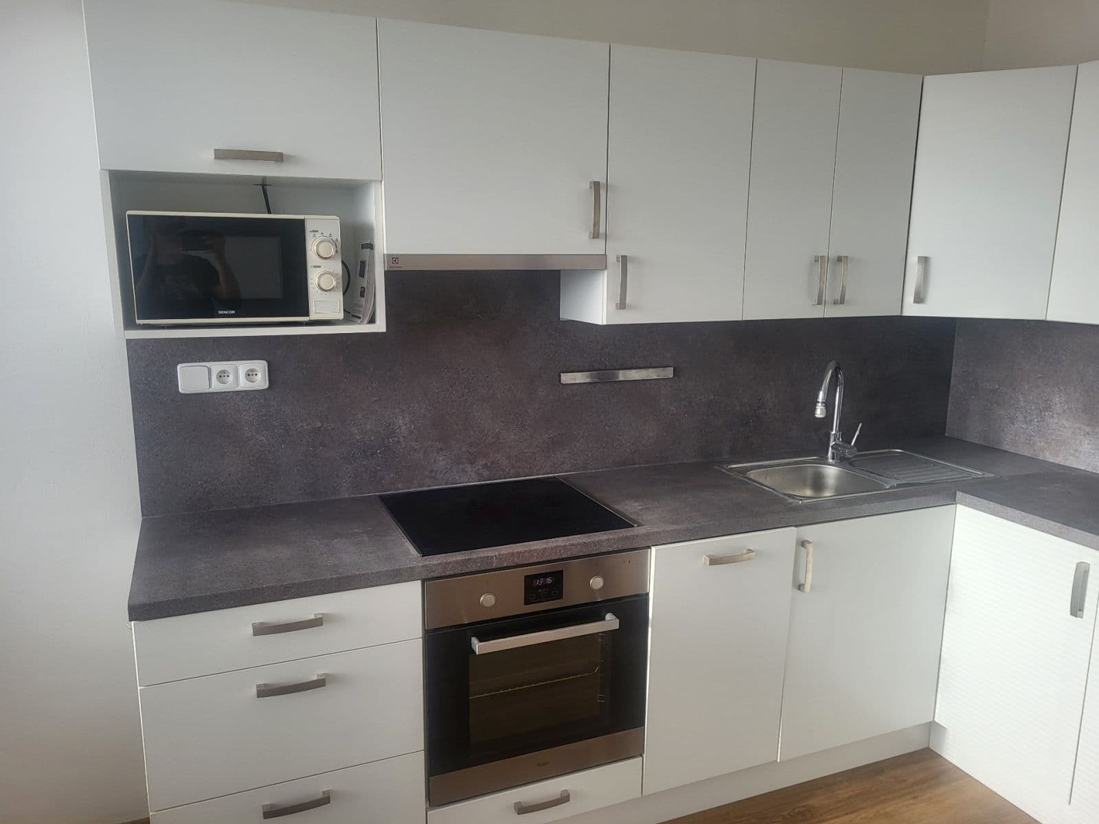 2 bedroom with open-plan kitchen flat to rent, 62 m², Lipová, Brno, Jihomoravský Region 2 bedroom with open-plan kitchen flat to rent, 62 m², Lipová, Brno, Jihomoravský Region