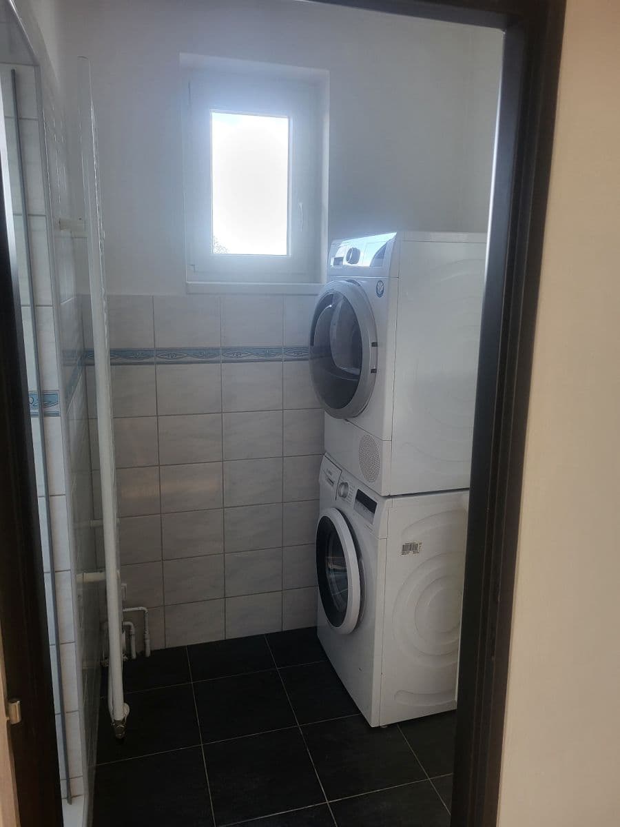 2 bedroom with open-plan kitchen flat to rent, 62 m², Lipová, Brno, Jihomoravský Region 2 bedroom with open-plan kitchen flat to rent, 62 m², Lipová, Brno, Jihomoravský Region