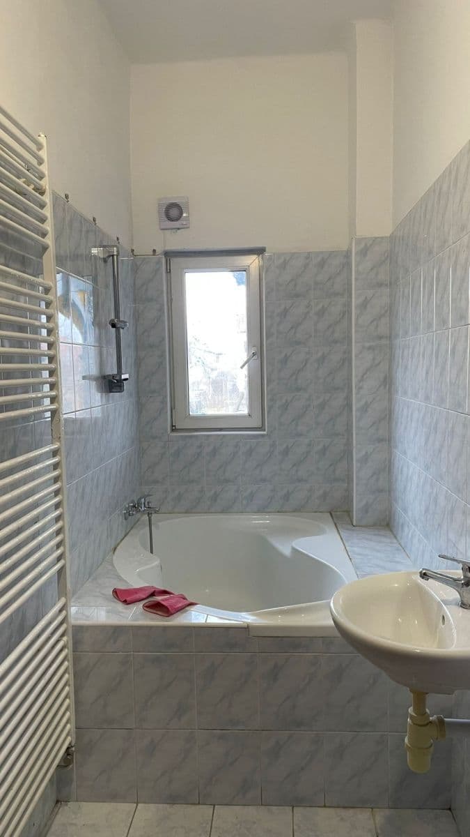 house to rent, 80 m², Zvěřinova, Kutná Hora, Středočeský Region house to rent, 80 m², Zvěřinova, Kutná Hora, Středočeský Region