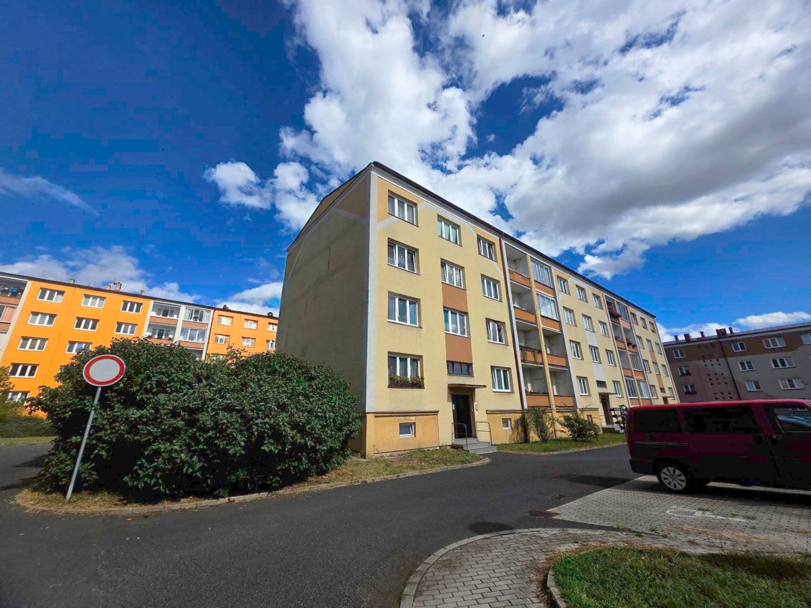 3 bedroom flat to rent, 70 m², Budovatelů, Kadaň, Ústecký Region 3 bedroom flat to rent, 70 m², Budovatelů, Kadaň, Ústecký Region