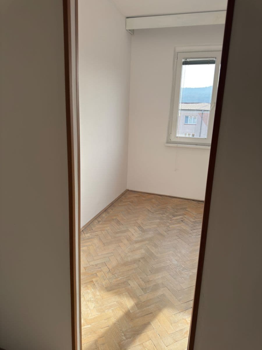 3 bedroom flat to rent, 70 m², Budovatelů, Kadaň, Ústecký Region 3 bedroom flat to rent, 70 m², Budovatelů, Kadaň, Ústecký Region