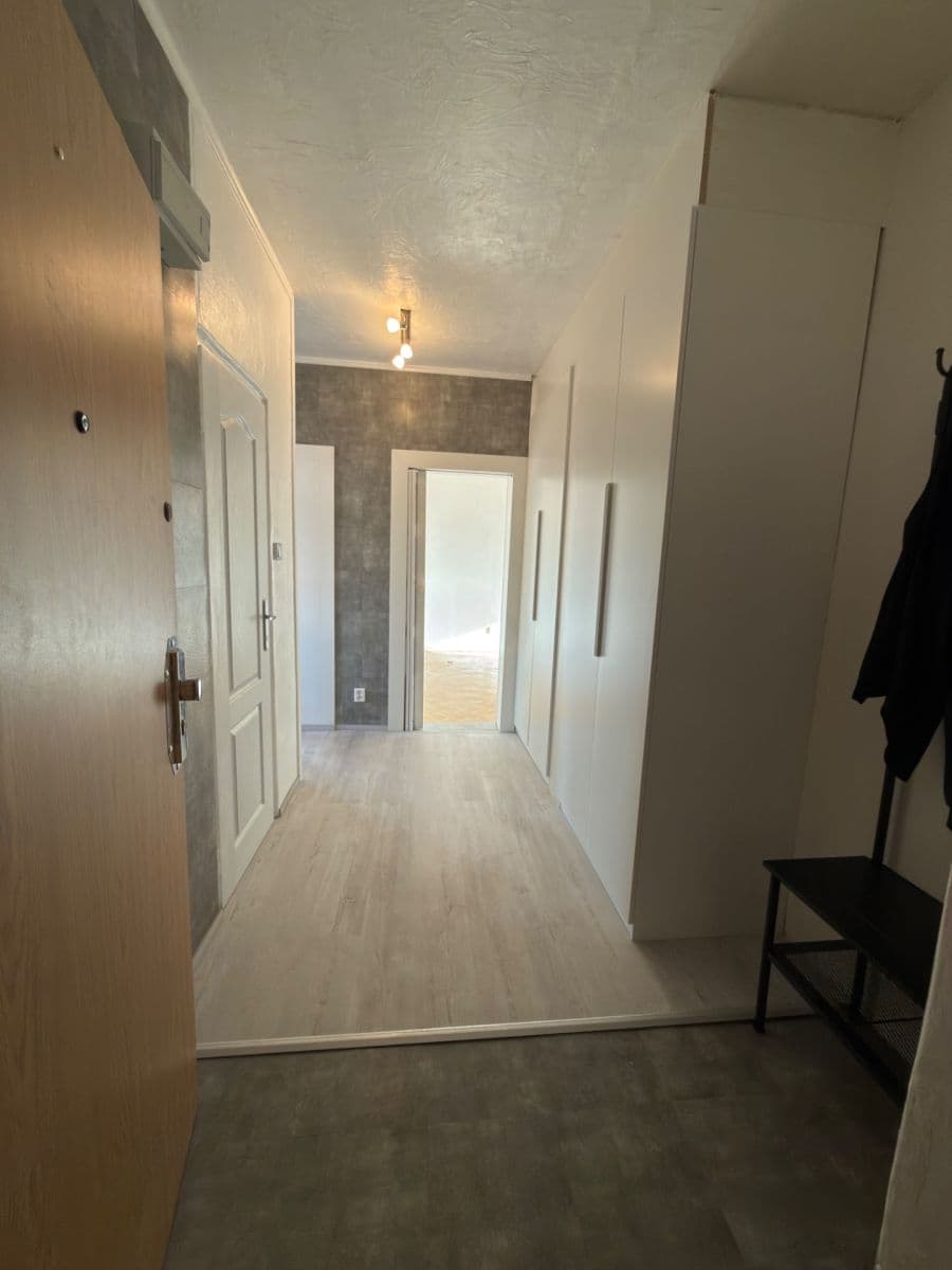 3 bedroom flat to rent, 70 m², Budovatelů, Kadaň, Ústecký Region 3 bedroom flat to rent, 70 m², Budovatelů, Kadaň, Ústecký Region