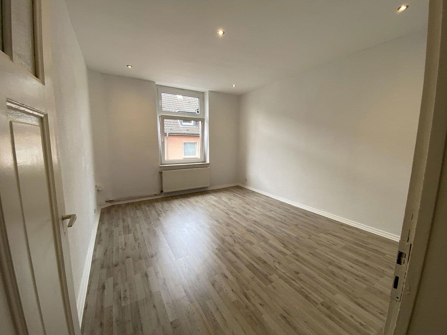 3 bedroom flat to rent, 55 m², Nohlstr. 160, Oberhausen, North Rhine-Westphalia 3 bedroom flat to rent, 55 m², Nohlstr. 160, Oberhausen, North Rhine-Westphalia