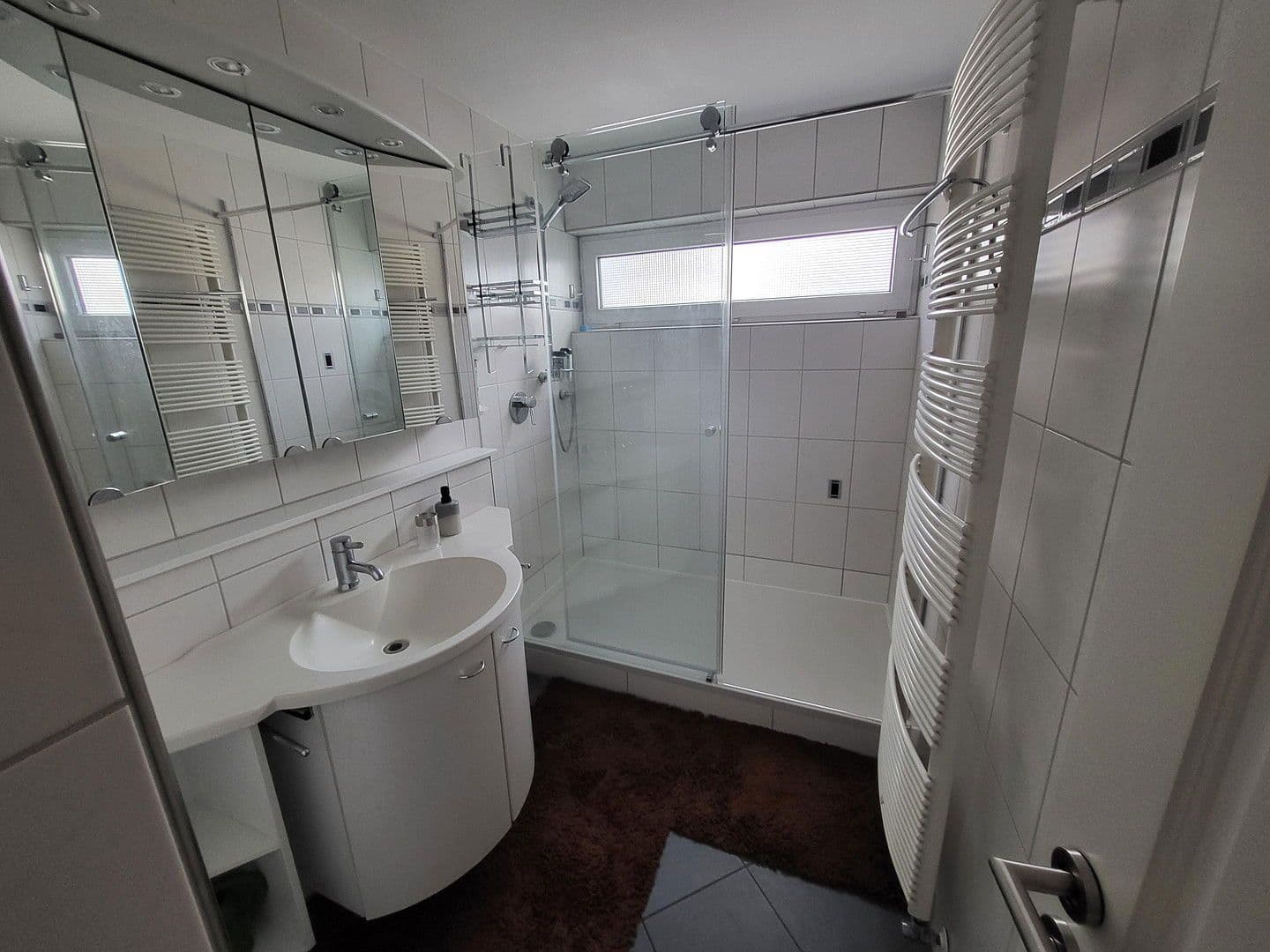 2 bedroom with open-plan kitchen flat to rent, 85 m², Stuttgart, Baden-Württemberg 2 bedroom with open-plan kitchen flat to rent, 85 m², Stuttgart, Baden-Württemberg