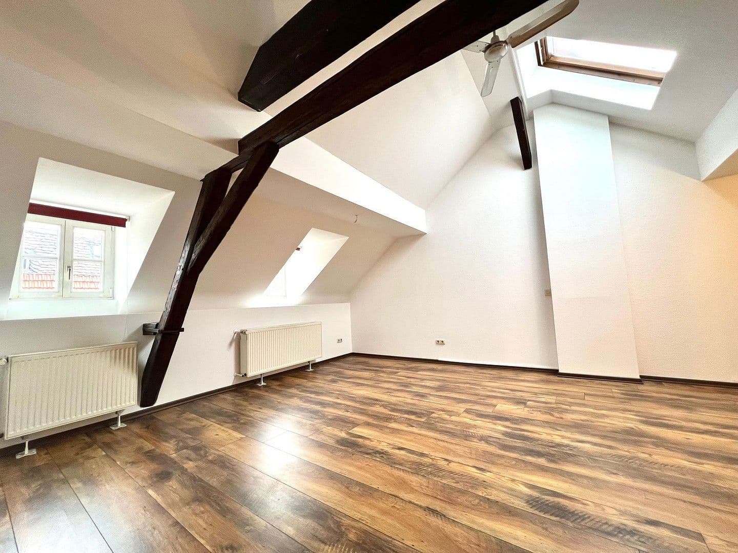 4 bedroom flat to rent, 120 m², Rathausstraße 1, Hochheim, Hesse 4 bedroom flat to rent, 120 m², Rathausstraße 1, Hochheim, Hesse