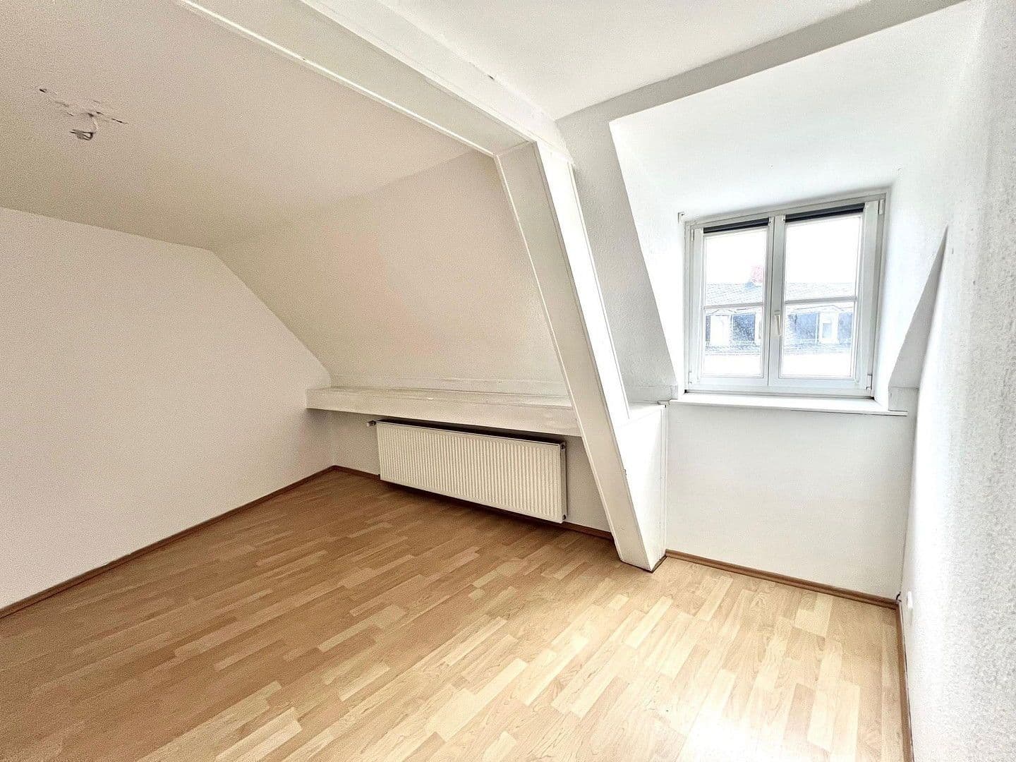 4 bedroom flat to rent, 120 m², Rathausstraße 1, Hochheim, Hesse 4 bedroom flat to rent, 120 m², Rathausstraße 1, Hochheim, Hesse