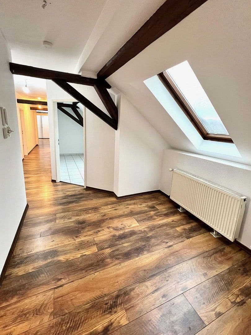 4 bedroom flat to rent, 120 m², Rathausstraße 1, Hochheim, Hesse 4 bedroom flat to rent, 120 m², Rathausstraße 1, Hochheim, Hesse