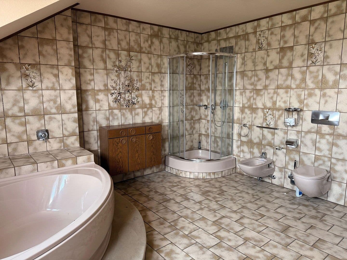 house for sale, 478 m², Neuhof, Hesse house for sale, 478 m², Neuhof, Hesse