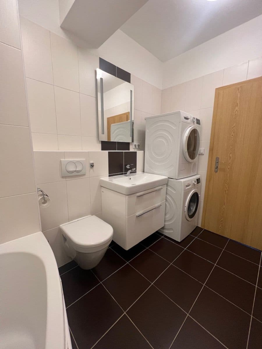 1 bedroom with open-plan kitchen flat to rent, 68 m², Podlesí II, Zlín, Zlínský Region 1 bedroom with open-plan kitchen flat to rent, 68 m², Podlesí II, Zlín, Zlínský Region