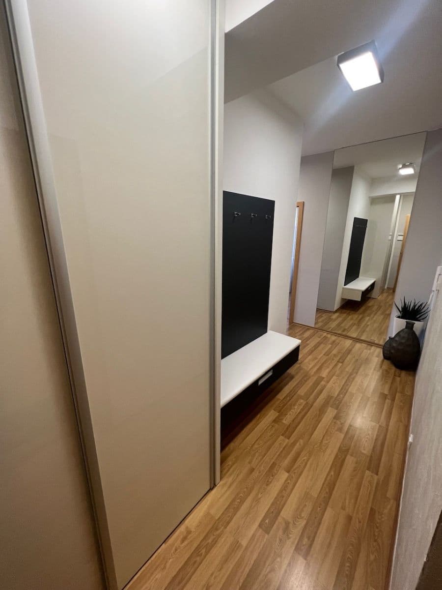 1 bedroom with open-plan kitchen flat to rent, 68 m², Podlesí II, Zlín, Zlínský Region 1 bedroom with open-plan kitchen flat to rent, 68 m², Podlesí II, Zlín, Zlínský Region