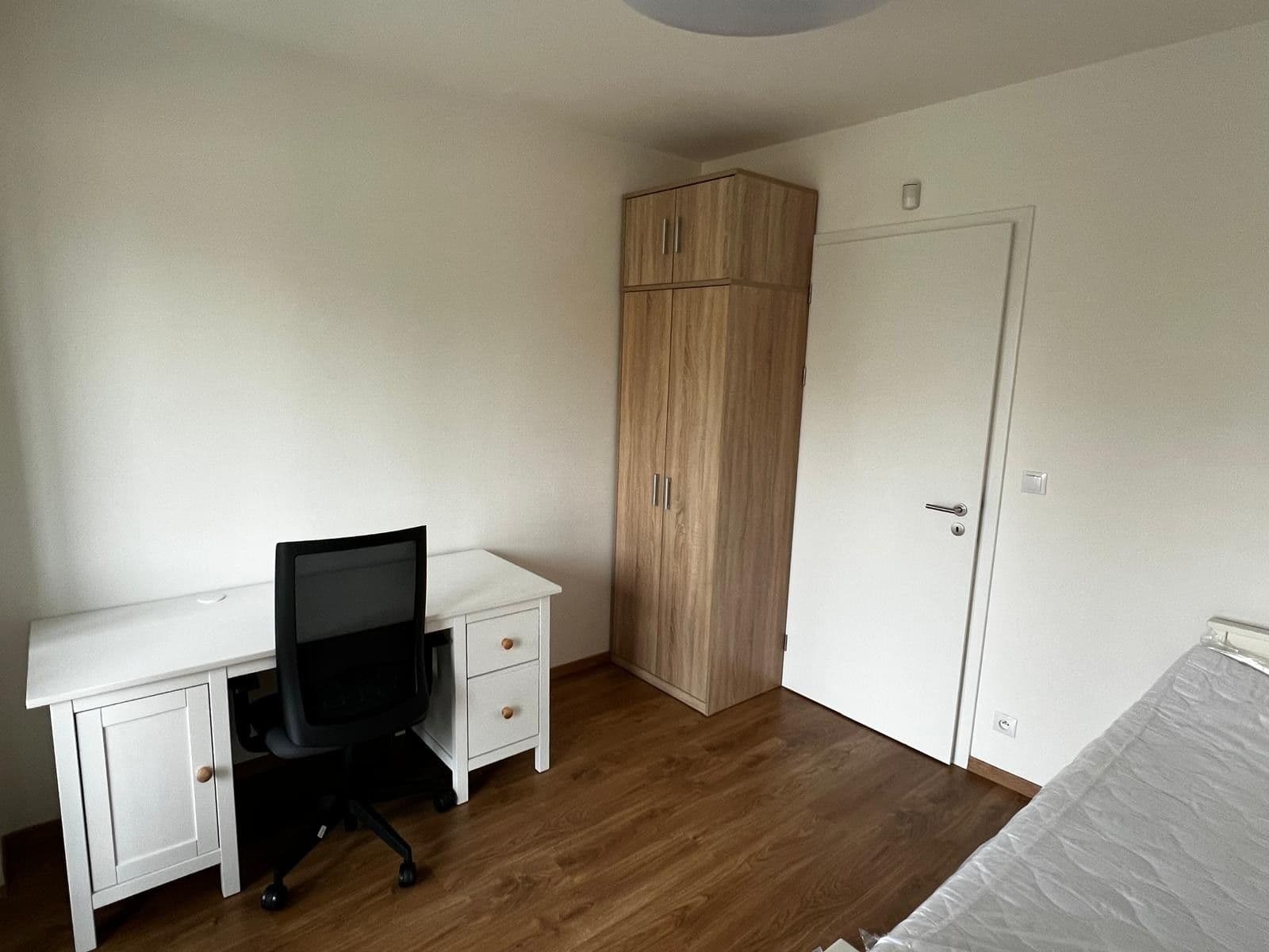 2 bedroom with open-plan kitchen flat to rent, 78 m², Toufarova, Prague, Prague 2 bedroom with open-plan kitchen flat to rent, 78 m², Toufarova, Prague, Prague