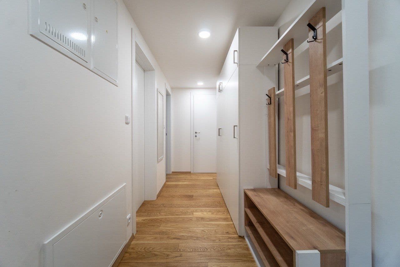 2 bedroom with open-plan kitchen flat to rent, 70 m², Primátorská, Prague, Prague 2 bedroom with open-plan kitchen flat to rent, 70 m², Primátorská, Prague, Prague