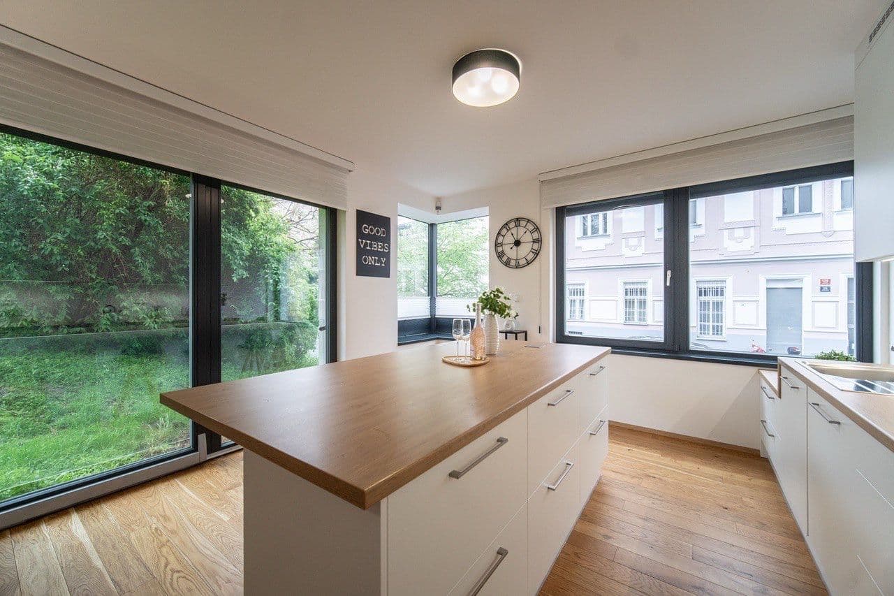 2 bedroom with open-plan kitchen flat to rent, 70 m², Primátorská, Prague, Prague 2 bedroom with open-plan kitchen flat to rent, 70 m², Primátorská, Prague, Prague