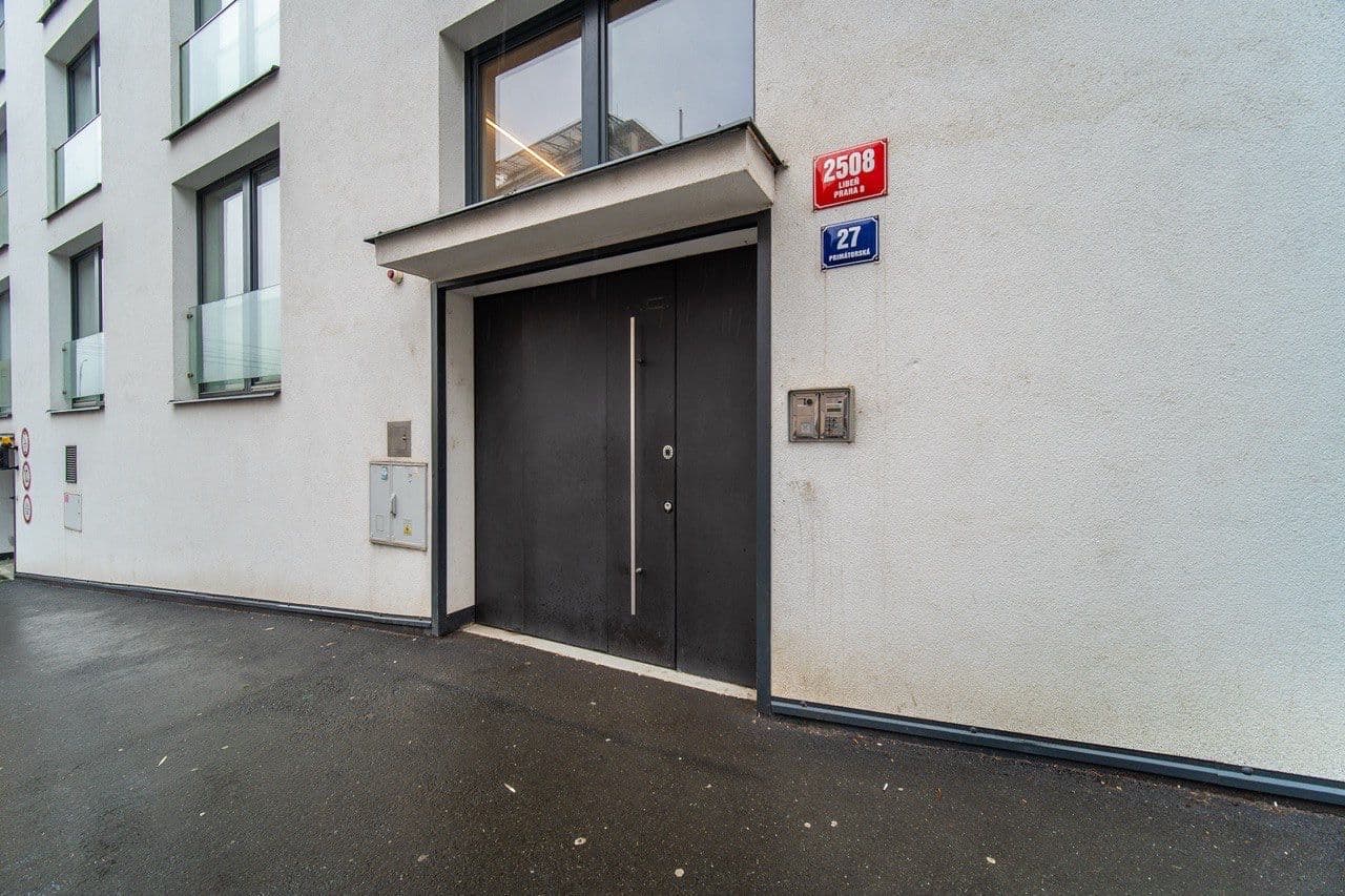 2 bedroom with open-plan kitchen flat to rent, 70 m², Primátorská, Prague, Prague 2 bedroom with open-plan kitchen flat to rent, 70 m², Primátorská, Prague, Prague