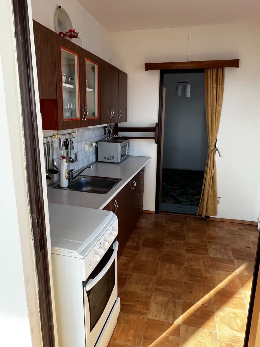 1 bedroom with open-plan kitchen flat to rent, 51 m², Čs. armády, Kladno, Středočeský Region 1 bedroom with open-plan kitchen flat to rent, 51 m², Čs. armády, Kladno, Středočeský Region