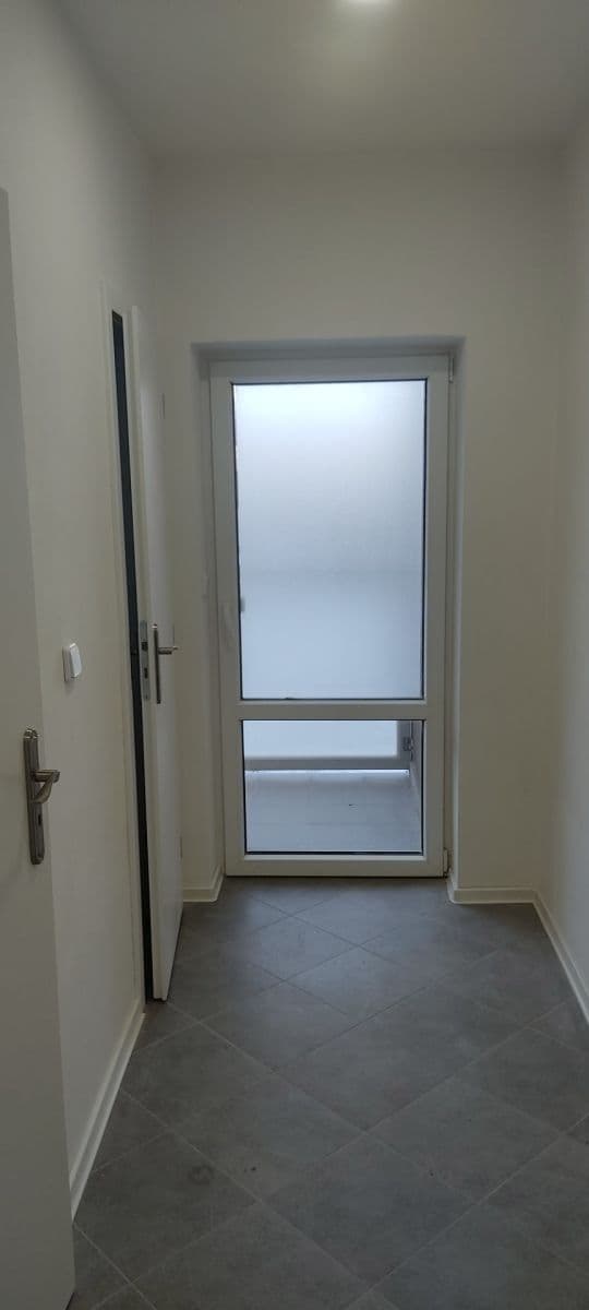 2 bedroom flat to rent, 67 m², Školní, Vratimov, Moravskoslezský Region 2 bedroom flat to rent, 67 m², Školní, Vratimov, Moravskoslezský Region