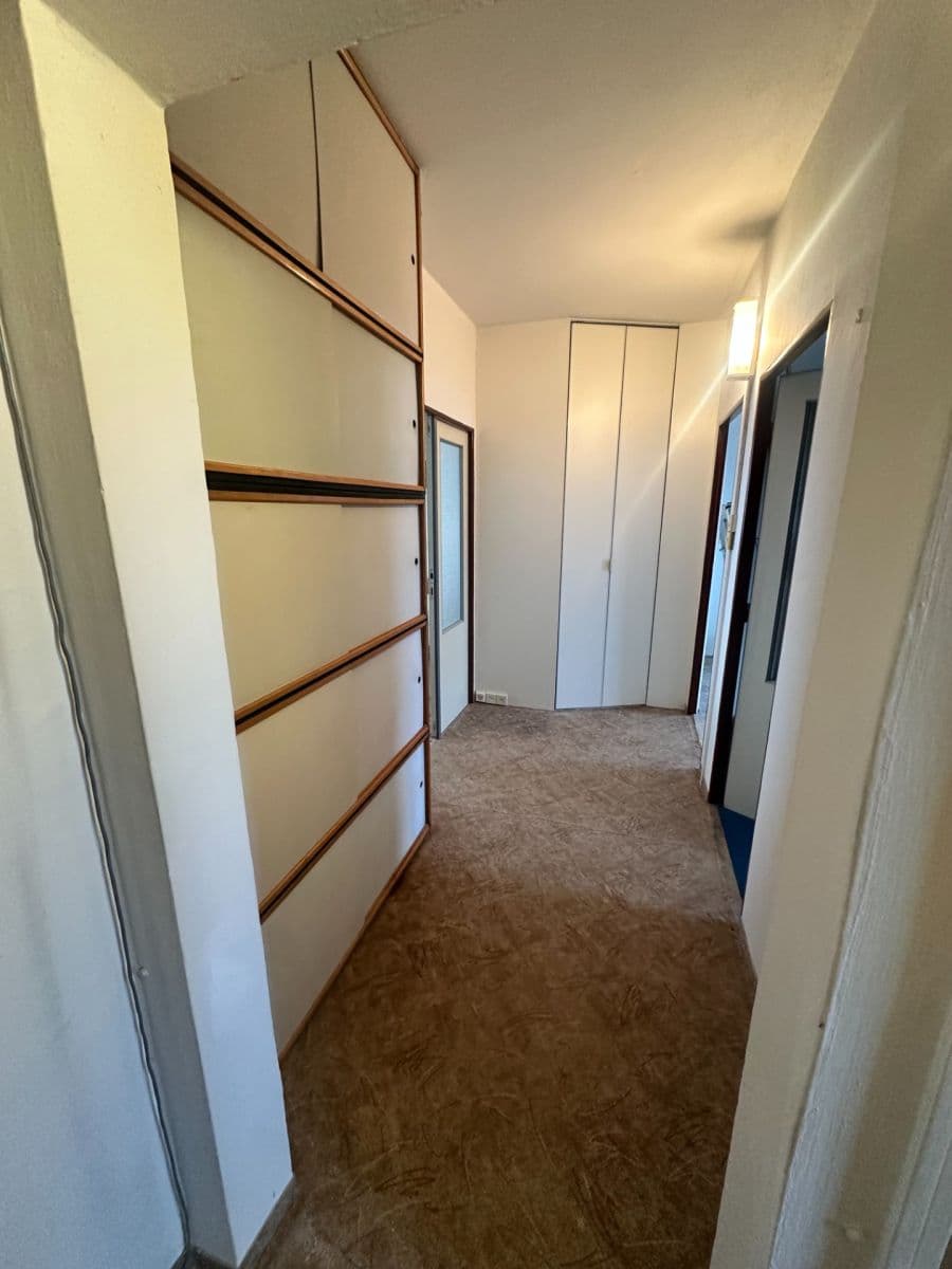 4 bedroom flat to rent, 103 m², Manětínská, Plzeň, Plzeňský Region 4 bedroom flat to rent, 103 m², Manětínská, Plzeň, Plzeňský Region