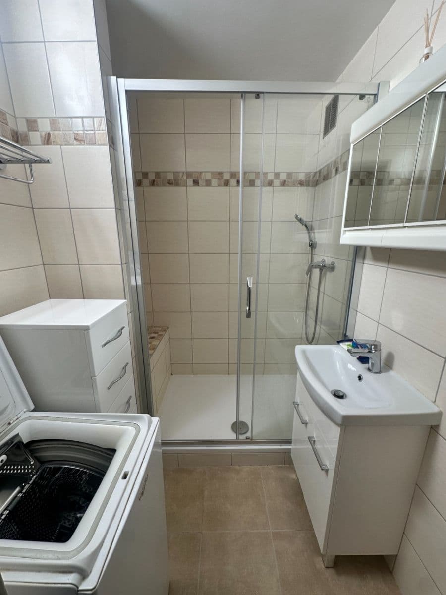 4 bedroom flat to rent, 103 m², Manětínská, Plzeň, Plzeňský Region 4 bedroom flat to rent, 103 m², Manětínská, Plzeň, Plzeňský Region