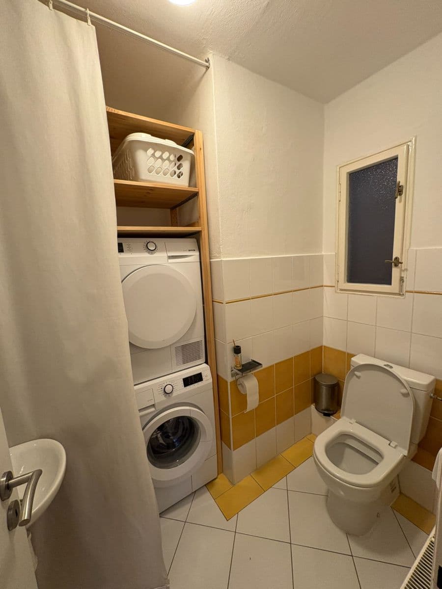 4 bedroom flat to rent, 100 m², Hradeckých, Prague, Prague 4 bedroom flat to rent, 100 m², Hradeckých, Prague, Prague