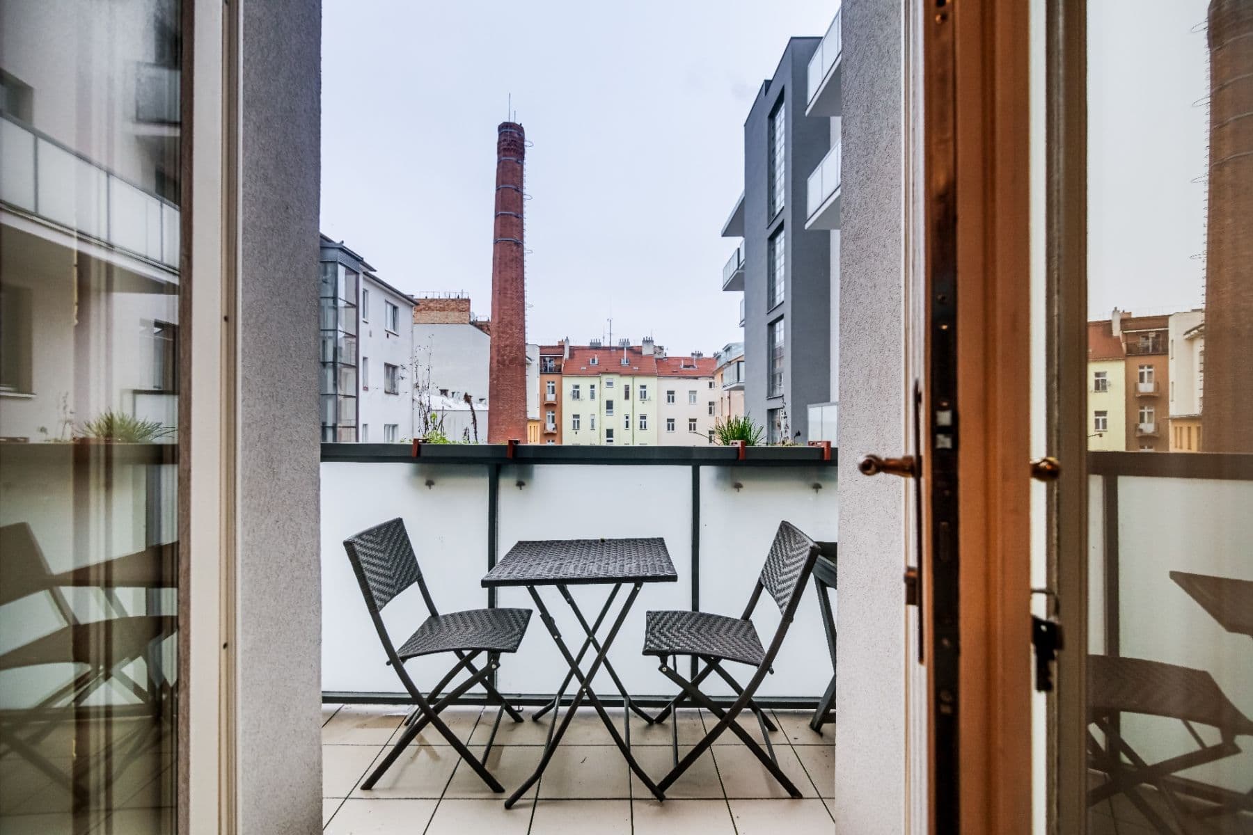 2 bedroom with open-plan kitchen flat to rent, 96 m², Staropramenná, Prague, Prague 2 bedroom with open-plan kitchen flat to rent, 96 m², Staropramenná, Prague, Prague