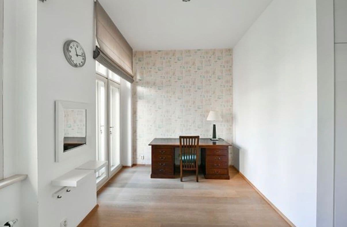 2 bedroom with open-plan kitchen flat to rent, 96 m², Staropramenná, Prague, Prague 2 bedroom with open-plan kitchen flat to rent, 96 m², Staropramenná, Prague, Prague