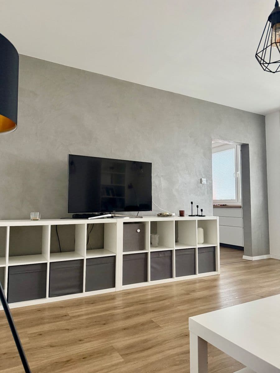 3 bedroom flat to rent, 75 m², Ke Strašnické, Prague, Prague 3 bedroom flat to rent, 75 m², Ke Strašnické, Prague, Prague