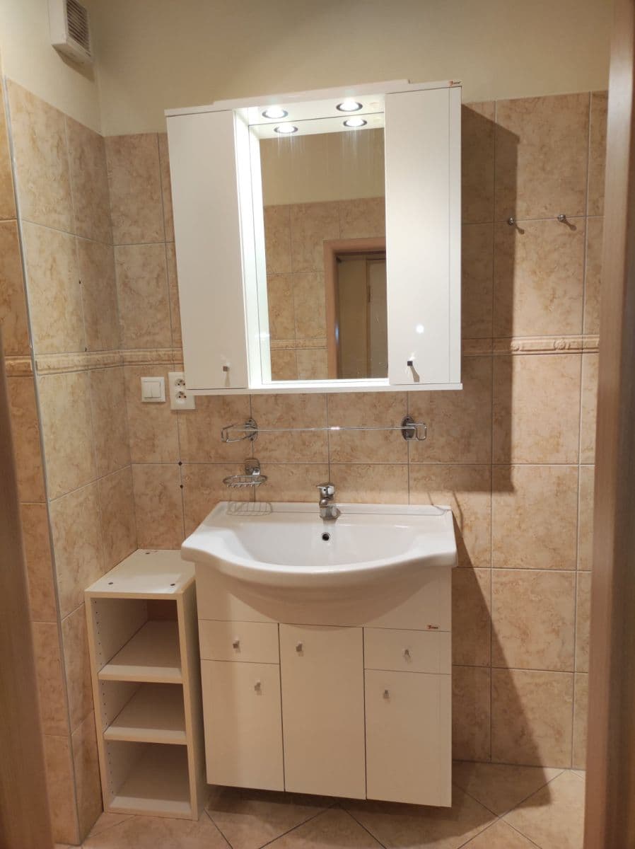 Studio flat to rent, 37 m², Nábrežie arm. gen. Ludvíka Svobodu, Bratislava - mestská časť Staré Mesto, Bratislavský Region Studio flat to rent, 37 m², Nábrežie arm. gen. Ludvíka Svobodu, Bratislava - mestská časť Staré Mesto, Bratislavský Region