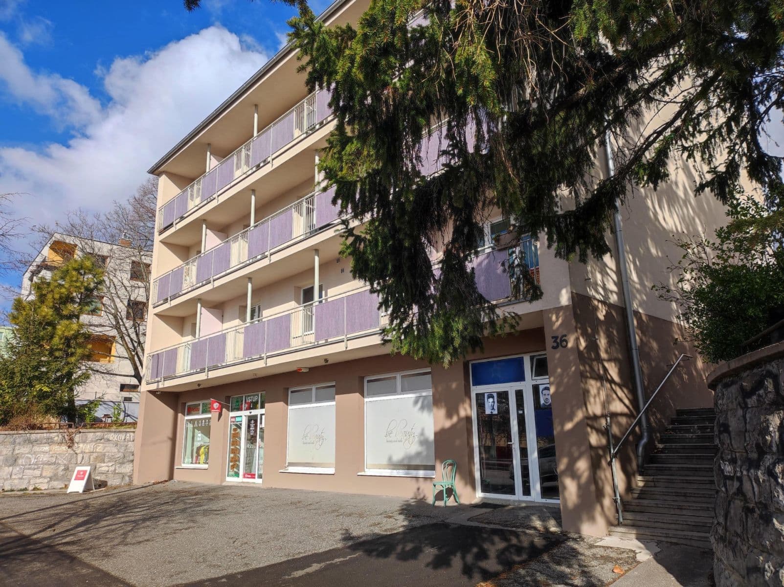 Studio flat to rent, 37 m², Nábrežie arm. gen. Ludvíka Svobodu, Bratislava - mestská časť Staré Mesto, Bratislavský Region Studio flat to rent, 37 m², Nábrežie arm. gen. Ludvíka Svobodu, Bratislava - mestská časť Staré Mesto, Bratislavský Region