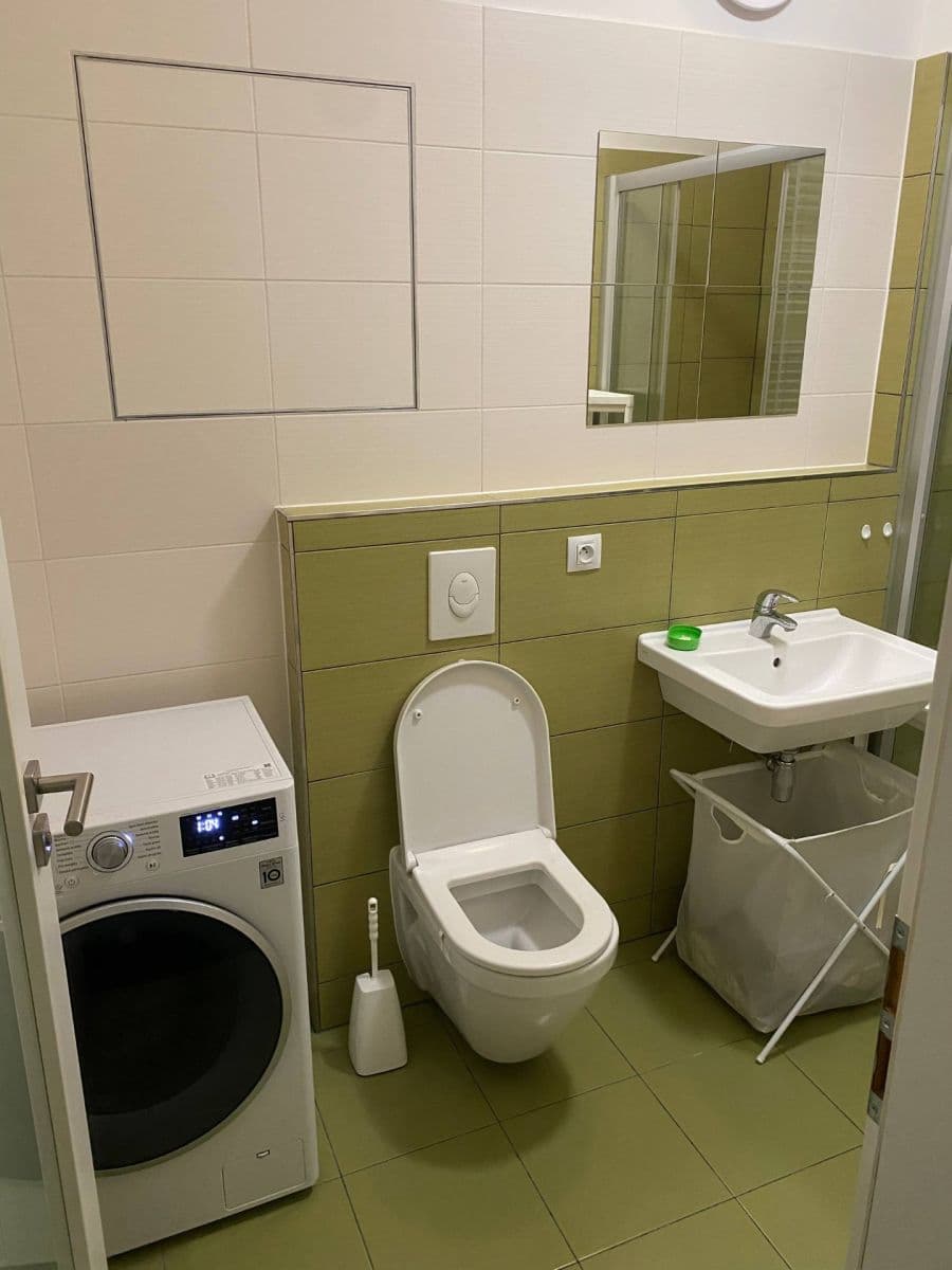 Studio flat to rent, 38 m², Sousedíkova, Prague, Prague Studio flat to rent, 38 m², Sousedíkova, Prague, Prague