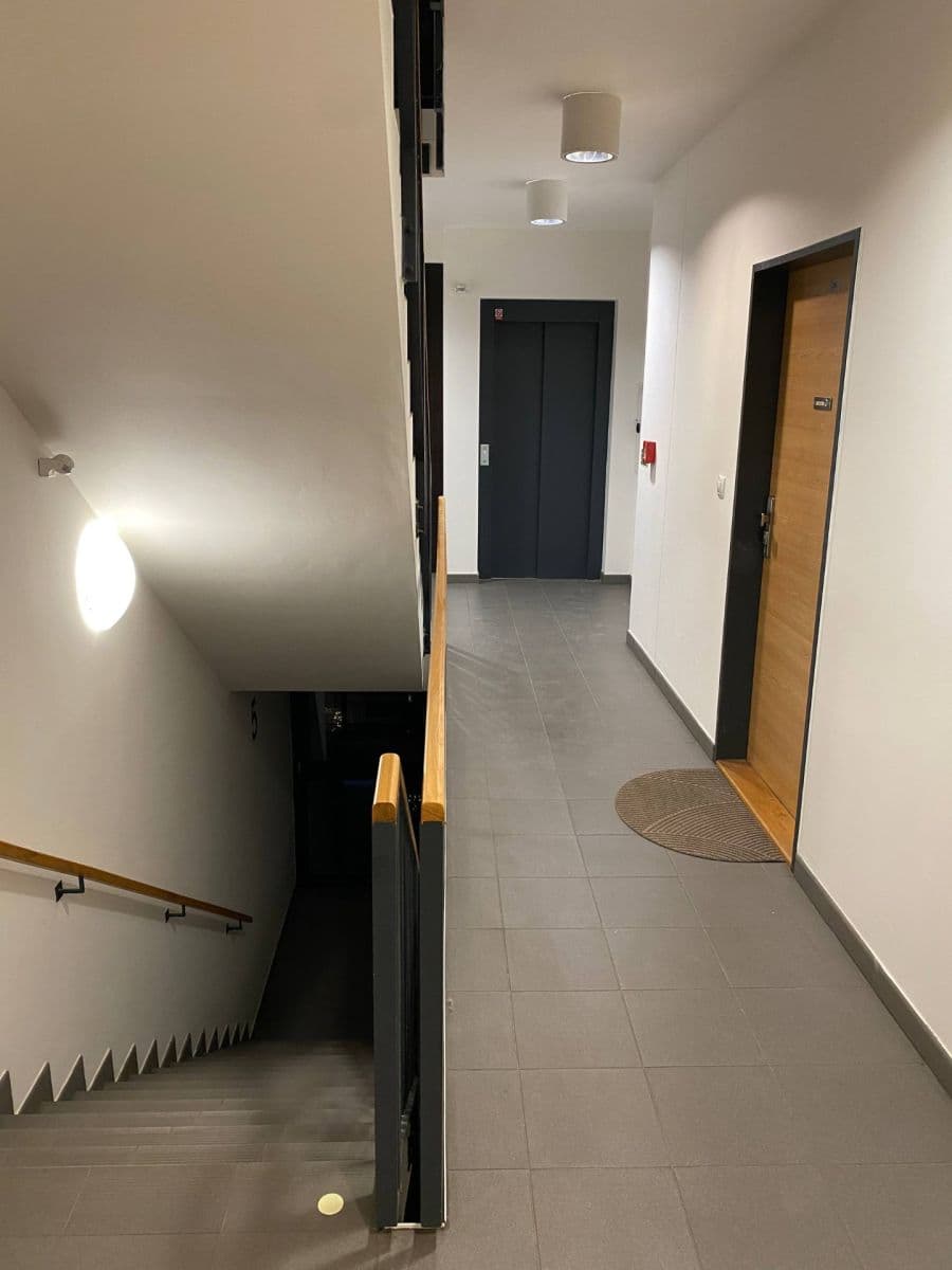 Studio flat to rent, 38 m², Sousedíkova, Prague, Prague Studio flat to rent, 38 m², Sousedíkova, Prague, Prague