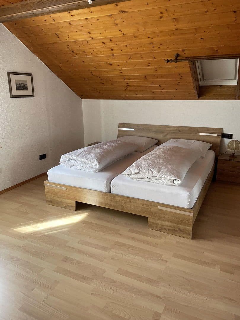 3 bedroom flat to rent, 125 m², Hambachstrasse 12, Hessigheim, Baden-Württemberg 3 bedroom flat to rent, 125 m², Hambachstrasse 12, Hessigheim, Baden-Württemberg