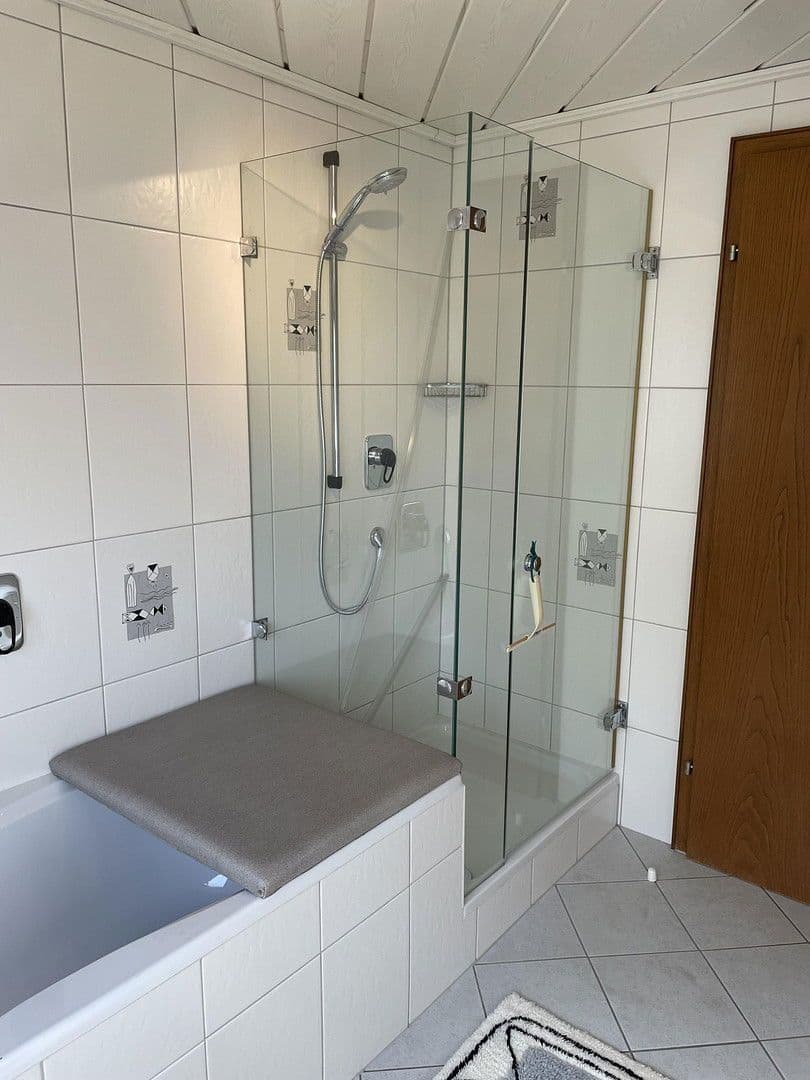 3 bedroom flat to rent, 125 m², Hambachstrasse 12, Hessigheim, Baden-Württemberg 3 bedroom flat to rent, 125 m², Hambachstrasse 12, Hessigheim, Baden-Württemberg