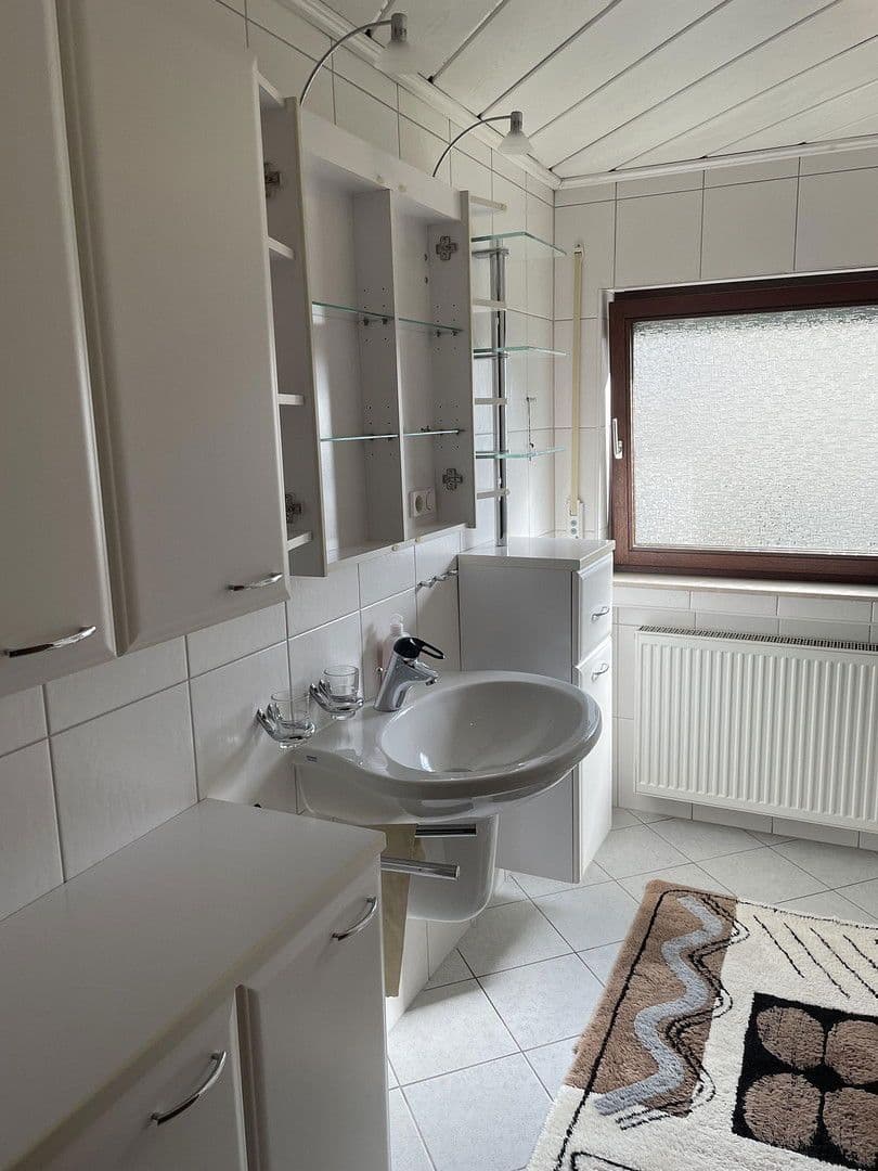 3 bedroom flat to rent, 125 m², Hambachstrasse 12, Hessigheim, Baden-Württemberg 3 bedroom flat to rent, 125 m², Hambachstrasse 12, Hessigheim, Baden-Württemberg