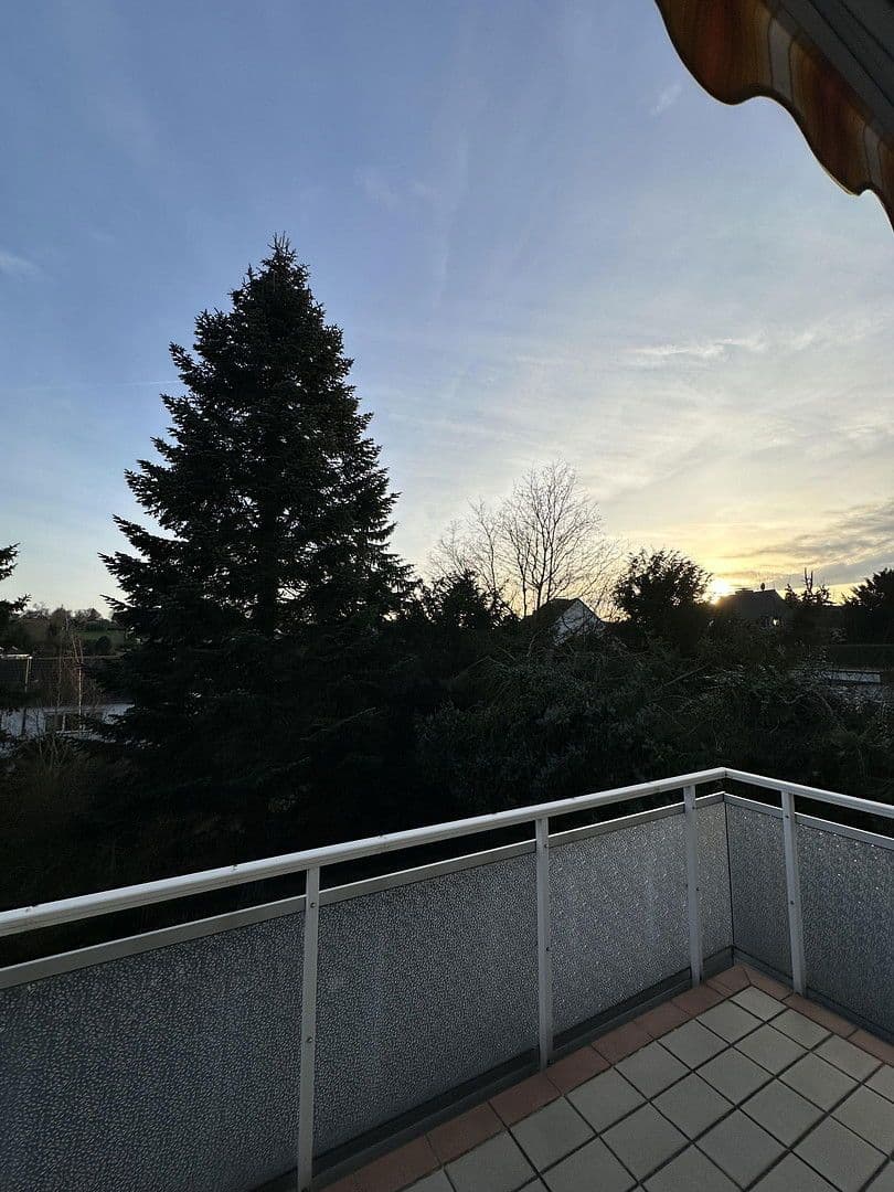 2 bedroom with open-plan kitchen flat to rent, 87 m², Essen, North Rhine-Westphalia 2 bedroom with open-plan kitchen flat to rent, 87 m², Essen, North Rhine-Westphalia