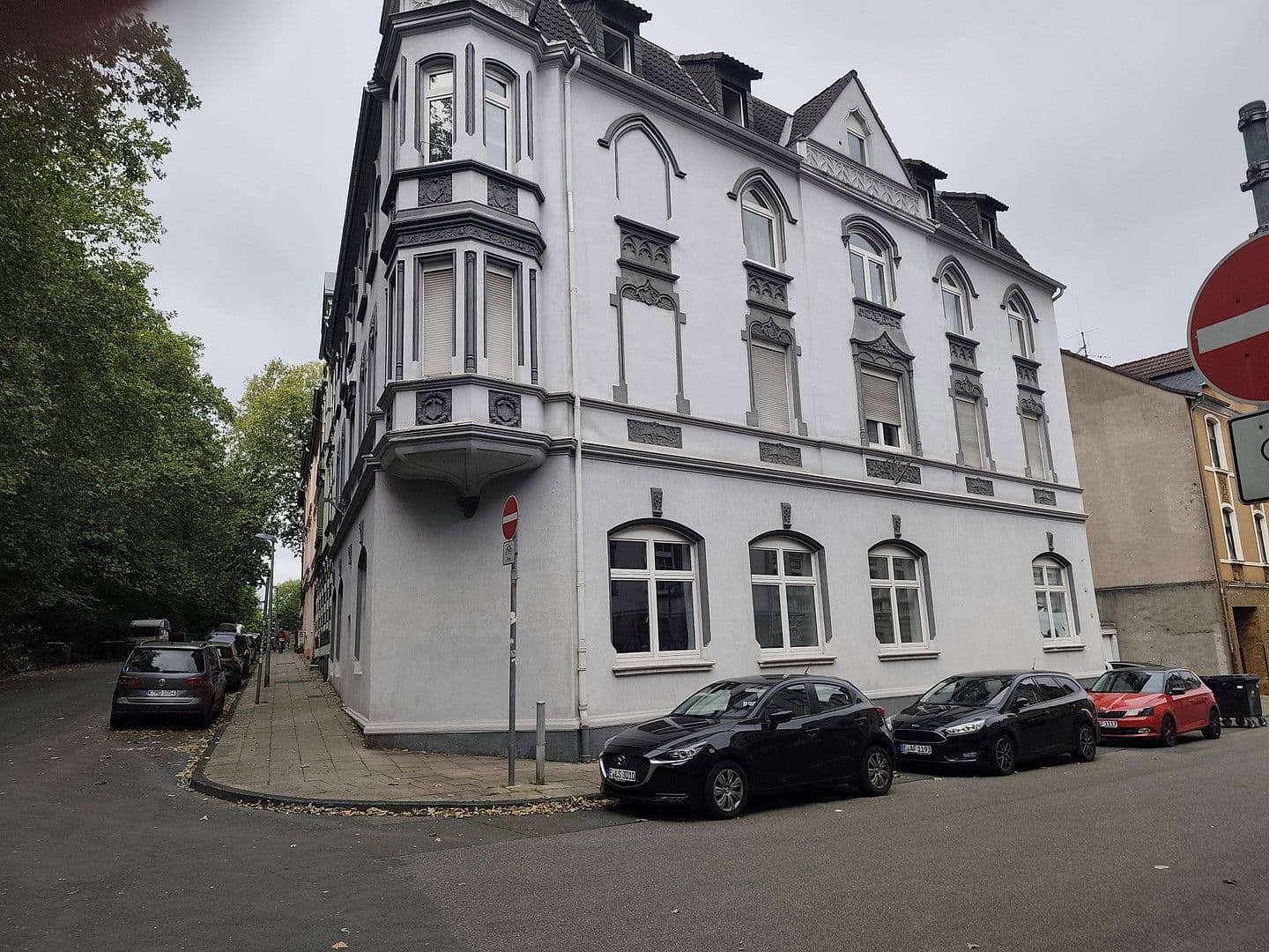 3 bedroom with open-plan kitchen flat to rent, 165 m², Kortwiese 14, Essen, North Rhine-Westphalia 3 bedroom with open-plan kitchen flat to rent, 165 m², Kortwiese 14, Essen, North Rhine-Westphalia