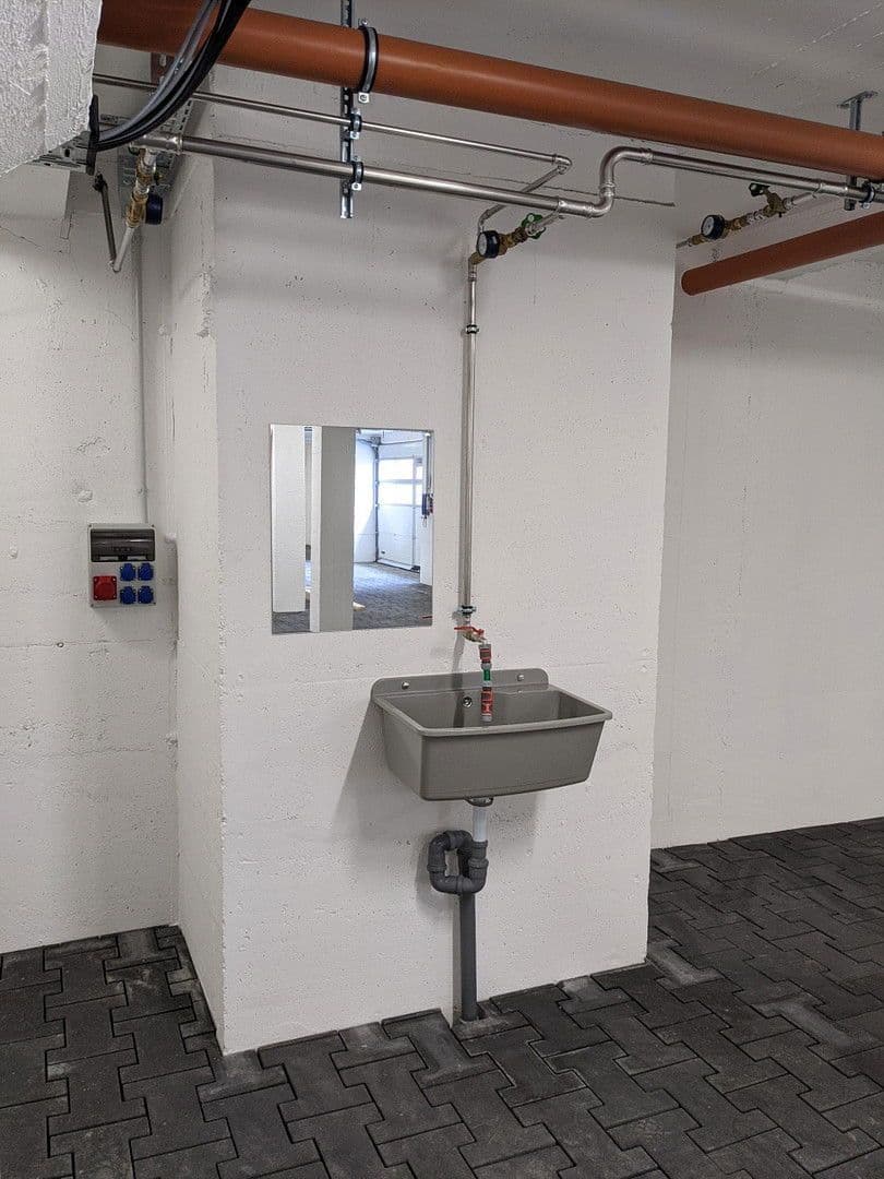 non-residential property to rent, 751 m², Liprandisdorfer Straße 7, Leipzig, Saxony non-residential property to rent, 751 m², Liprandisdorfer Straße 7, Leipzig, Saxony