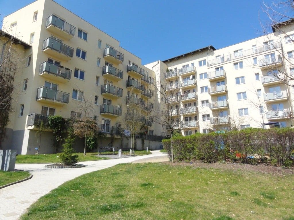 garage to rent, 15 m², Rižská, Prague, Prague garage to rent, 15 m², Rižská, Prague, Prague