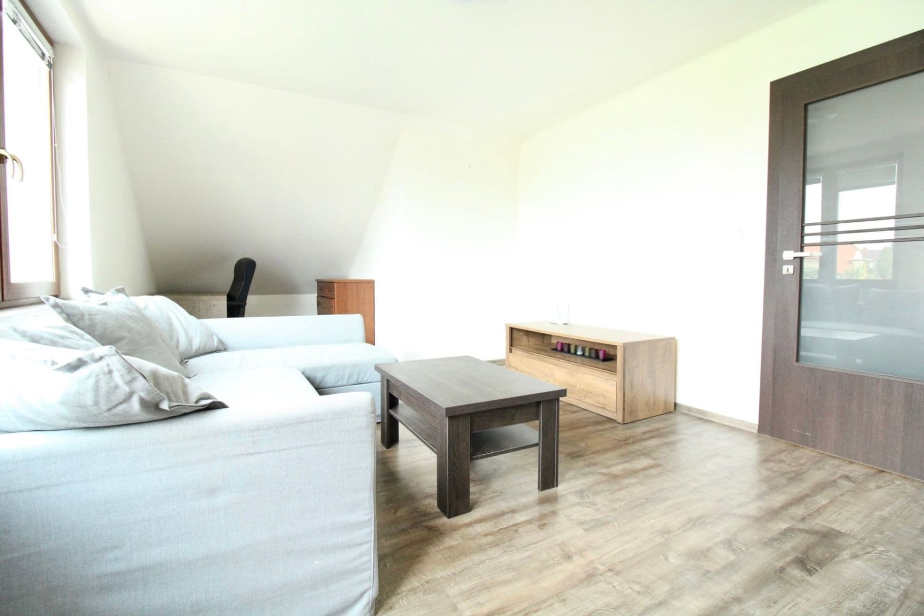 2 bedroom with open-plan kitchen flat for sale, 89 m², Třídvorská, Kolín, Středočeský Region 2 bedroom with open-plan kitchen flat for sale, 89 m², Třídvorská, Kolín, Středočeský Region