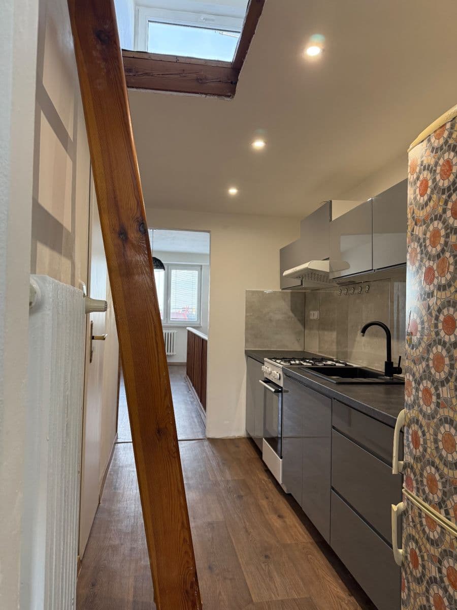 3 bedroom flat to rent, 76 m², Sokolská třída, Ostrava, Moravskoslezský Region 3 bedroom flat to rent, 76 m², Sokolská třída, Ostrava, Moravskoslezský Region